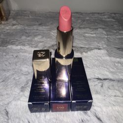 Estée Lauder Lipstick In Shade DONT STOP 