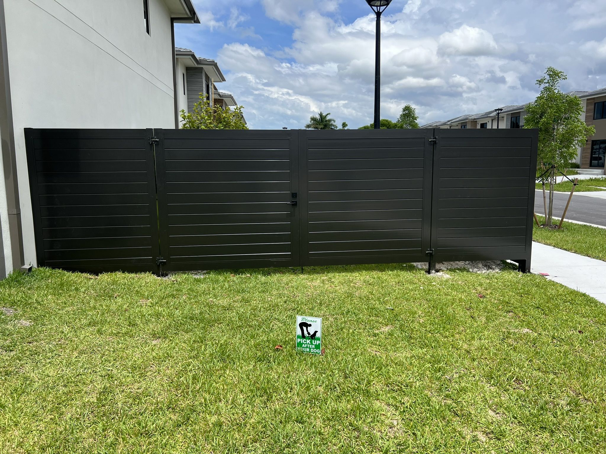 Aluminum / ALL ALUMINUM Fences And Gates