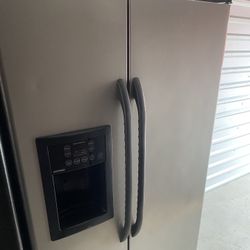 Refrigerator Hotpoint 