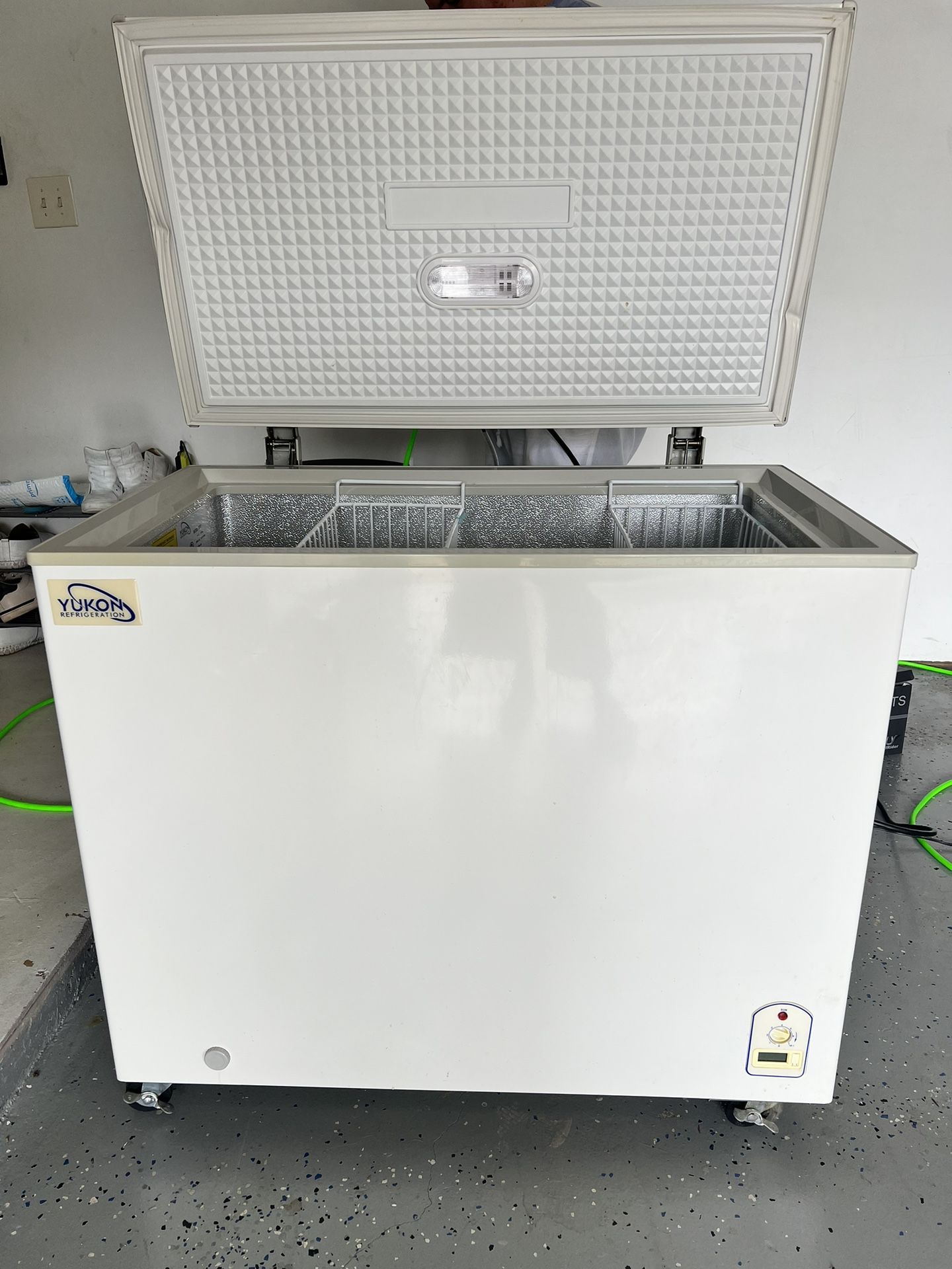 Home/Commercial Chest, Deep Freezer