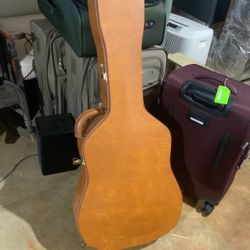 Guitar , Cedar Creek With Combination Lock ,  Red Felt  Lining Inside For A D28 Body 