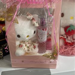 Mother’s Day hello Kitty baskets