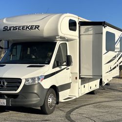 2021 Mercedes Benz Forest River SUNSEEKER 2400B