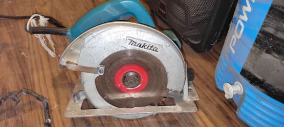 Makita saw