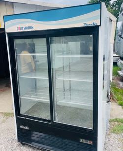 Commercial cooler for restaurant or Business delivery