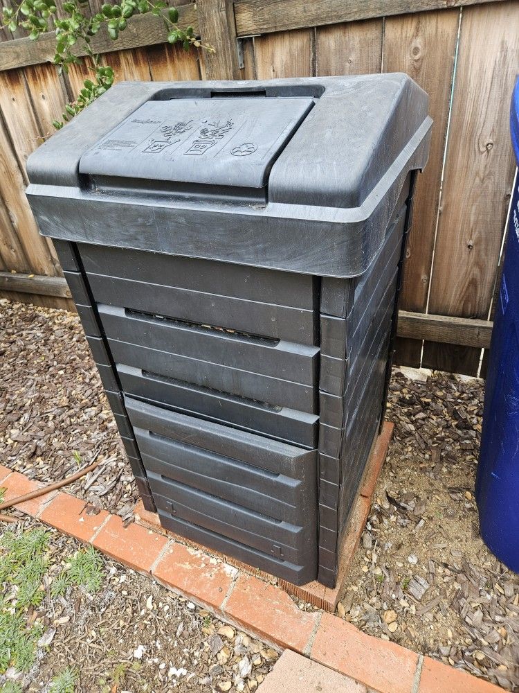 Scepter 85 Gal Tierra Garden Compost Bin for Sale in Poway, CA OfferUp