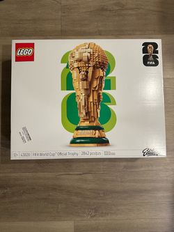 LEGO FIFA World Cup Official Trophy Set 43020