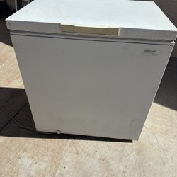 Chest Deep Freezer 
