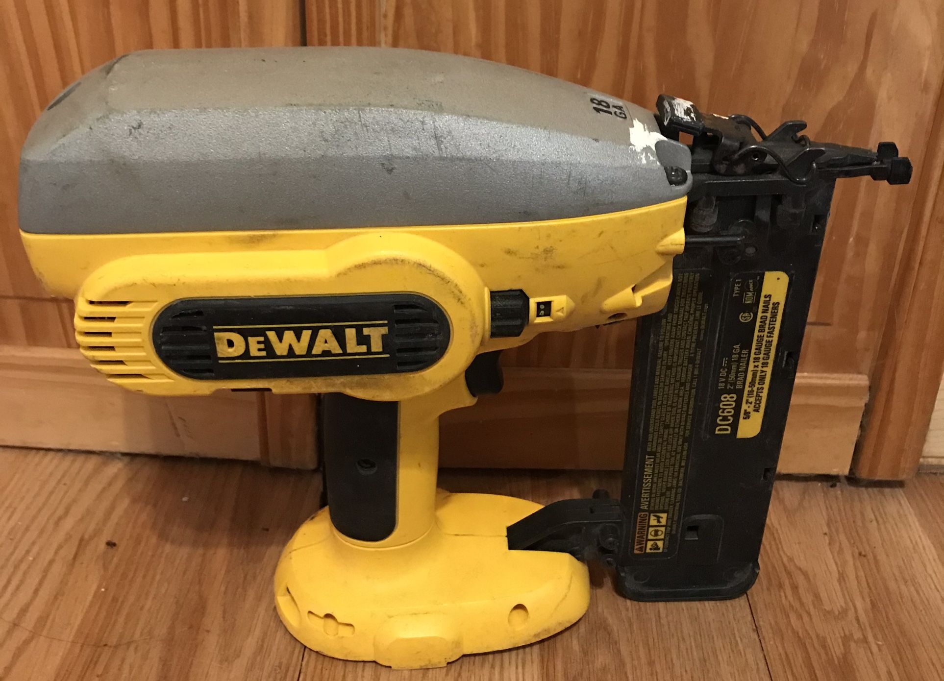 18v DeWalt Cordless Finish Nailer