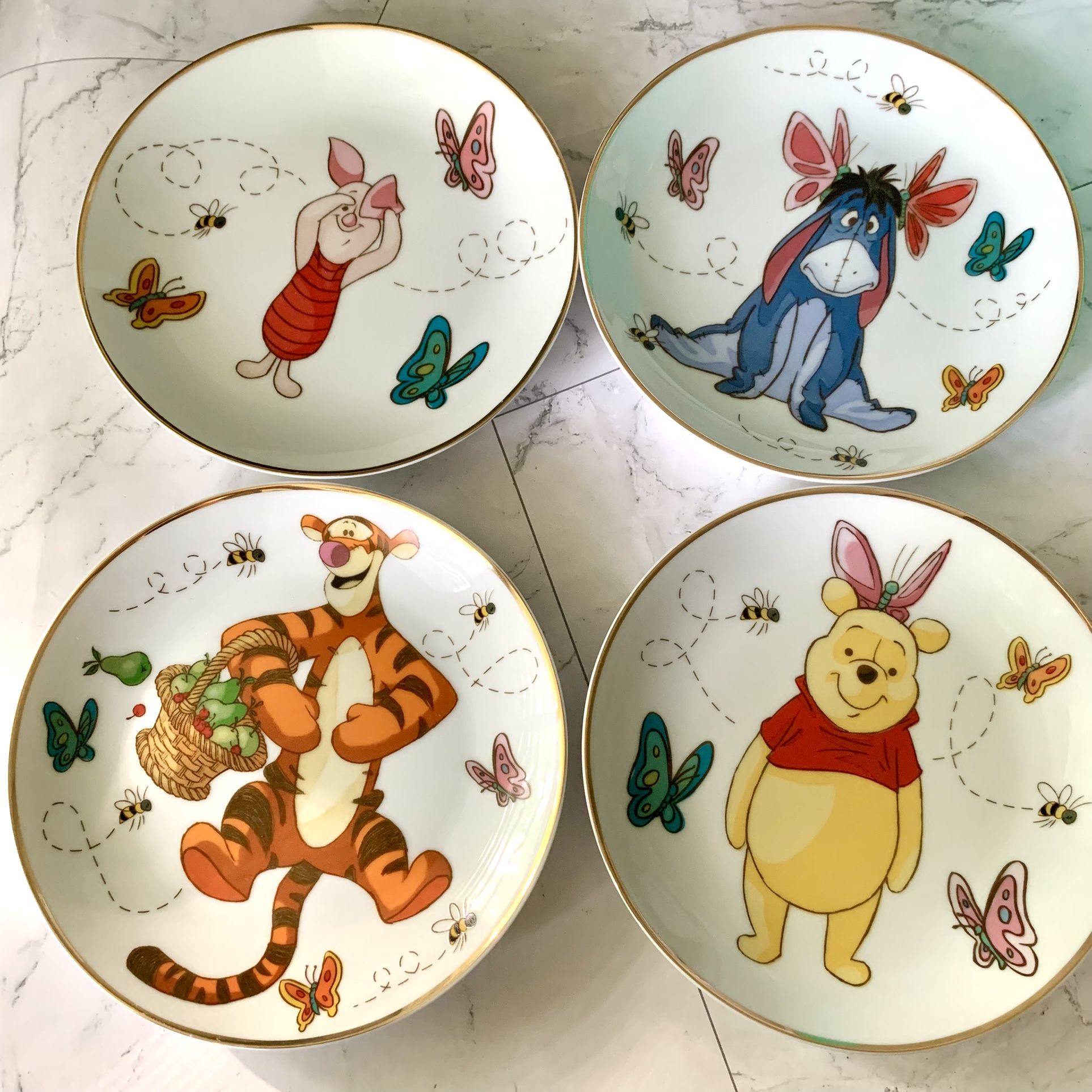 Disney Winnie the Pooh & Friends Set of 4 Appetizer Plates 6 in
