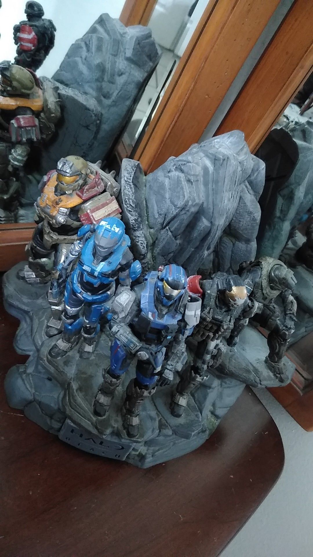 Halo Reach Legendary Collector's Edition Noble Team Statue