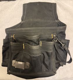 multi-pocket tool pouch