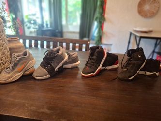 Boys Men gym shoes