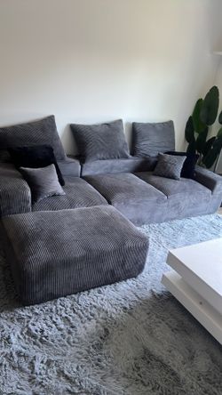 Boneless couch for sale ( 5 months old rarely ever used )