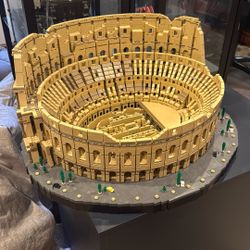 Lego Colosseum: 100% Complete NO Box or Manual
