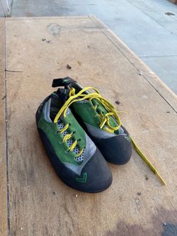 Rock climbing shoes