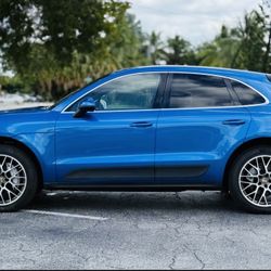 2015 Porsche Macan S