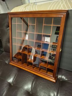 Gallery Curio cabinet