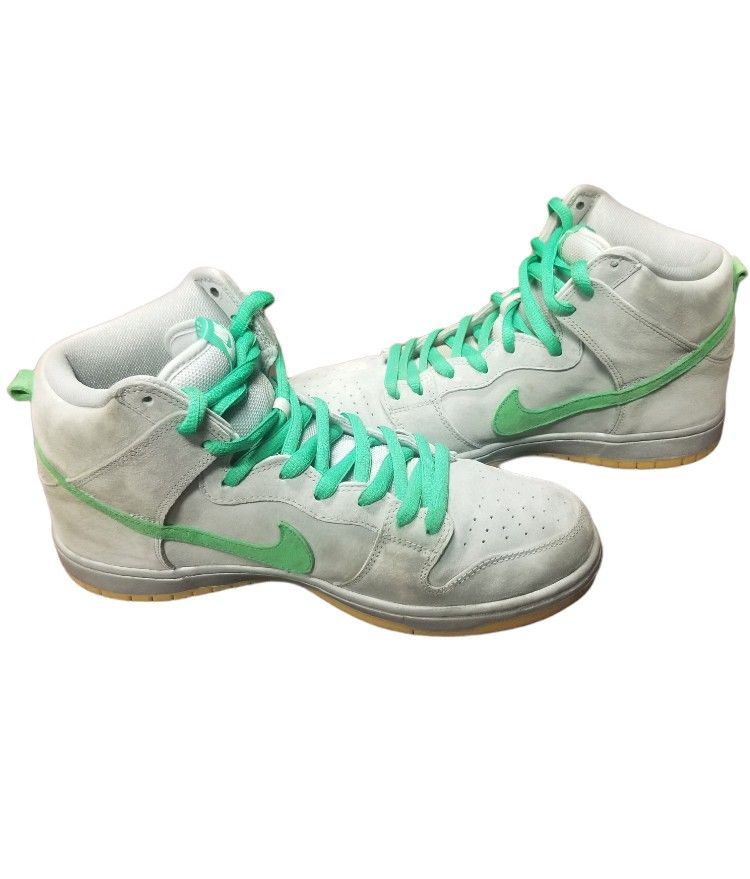 Nike Sb dunk High Silver Box Sneakers $200 (Good Condition) Size