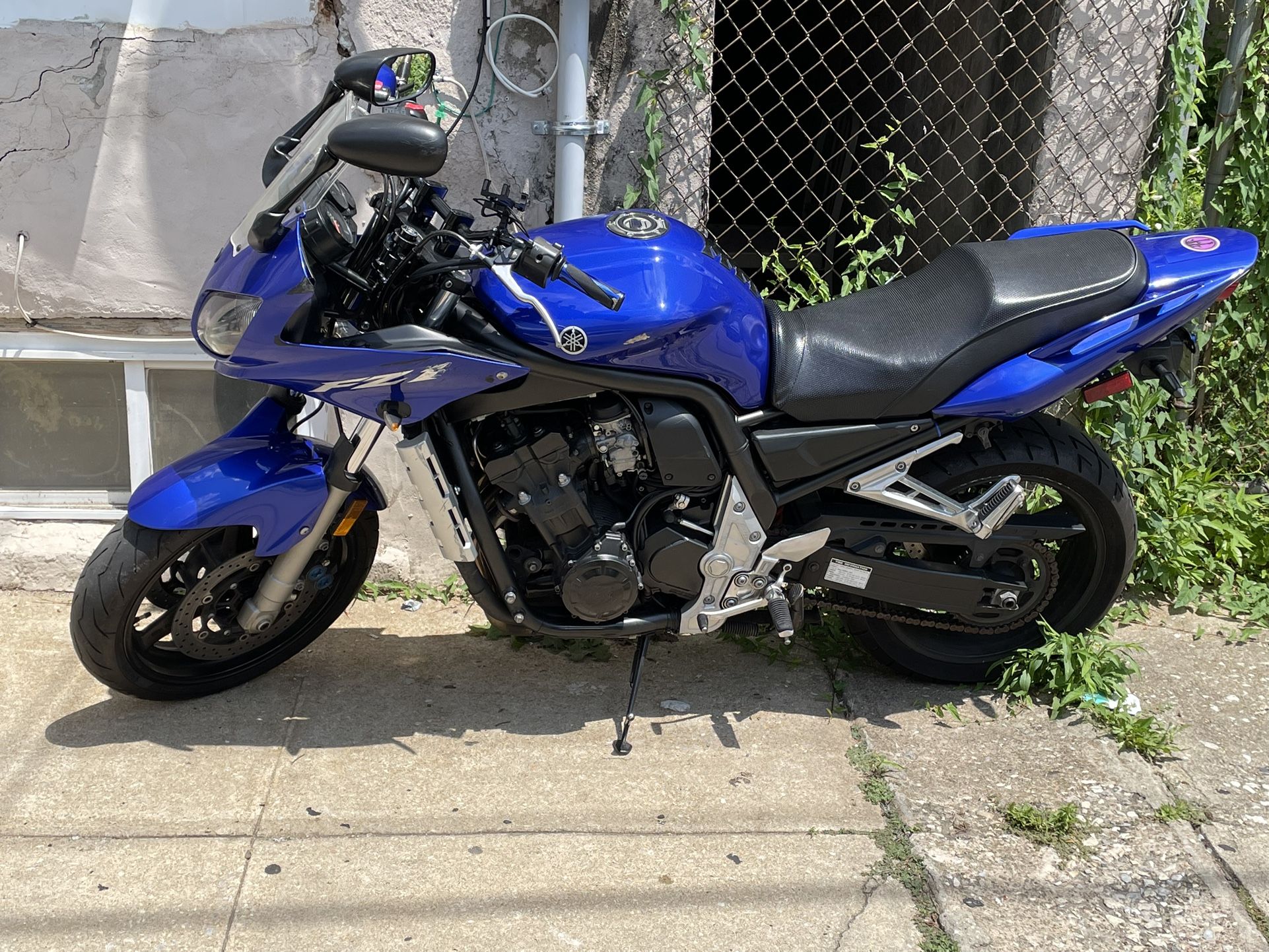 2005 Yamaha FZ1