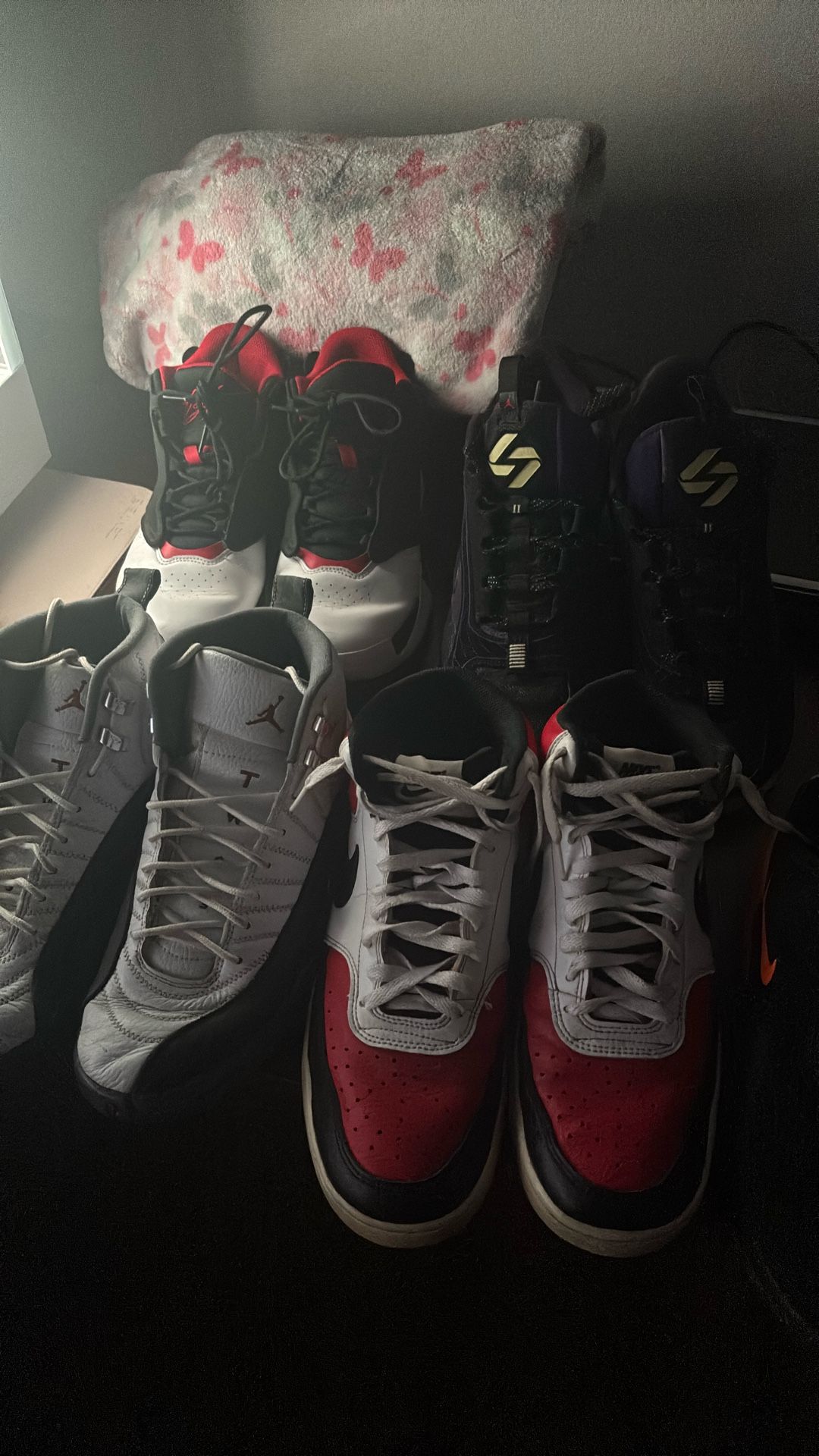 Sneaker Bundle – Jordans, Shadows, Galaxy & More – Size 10–11.5 – Local Pickup
