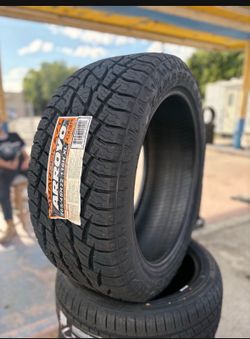 285/45/22 AT arroyo tires 🛞 $570