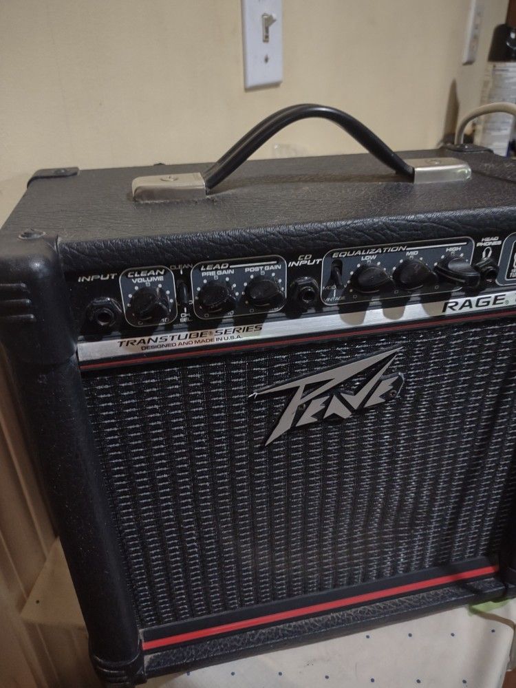 Peavey rage 158 Guitar Amp