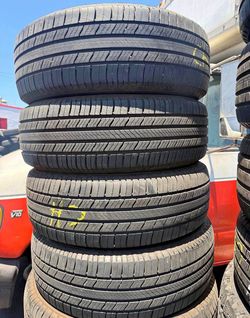 225/60/18 Michelin 📍📍 Vendo un set de llantas con 80% de vida las 4 📍🌟