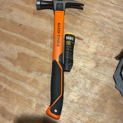 Straight Claw Hammer