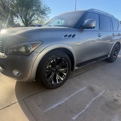 Infiniti QX56