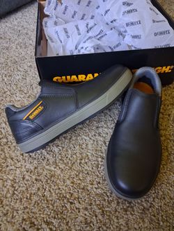 DeWalt steel toe no slip work shoes size 5