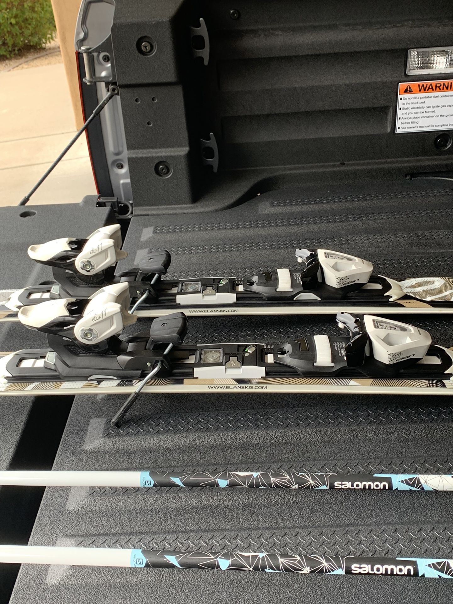 2014 Elan Inspire 158 Women’s Ski With Bindings And Poles