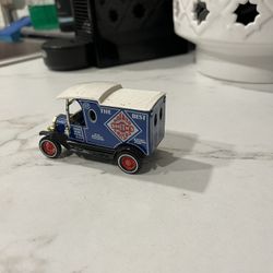 Matchbox Models of Yesteryear Y-12 1912 Ford Model T die-cast van