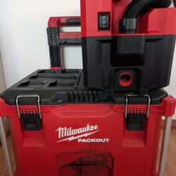 Milwaukee Packout 22" Rolling Tool Box And Wet/Dry Vacuum 