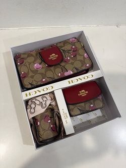 Coach 3 piece set