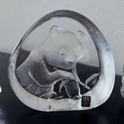 Vintage Signed Mats Jonasson Sweden Clear Glass Display Paperweight Panda Bear Figure Approx 5” x 5” 2 pounds 9 ounces in weight  In excellent conditi