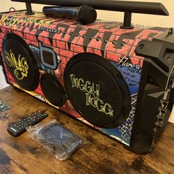 Snoop Dogg Bluetooth Boombox 