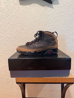 Jordan 9 Olive side 10.5