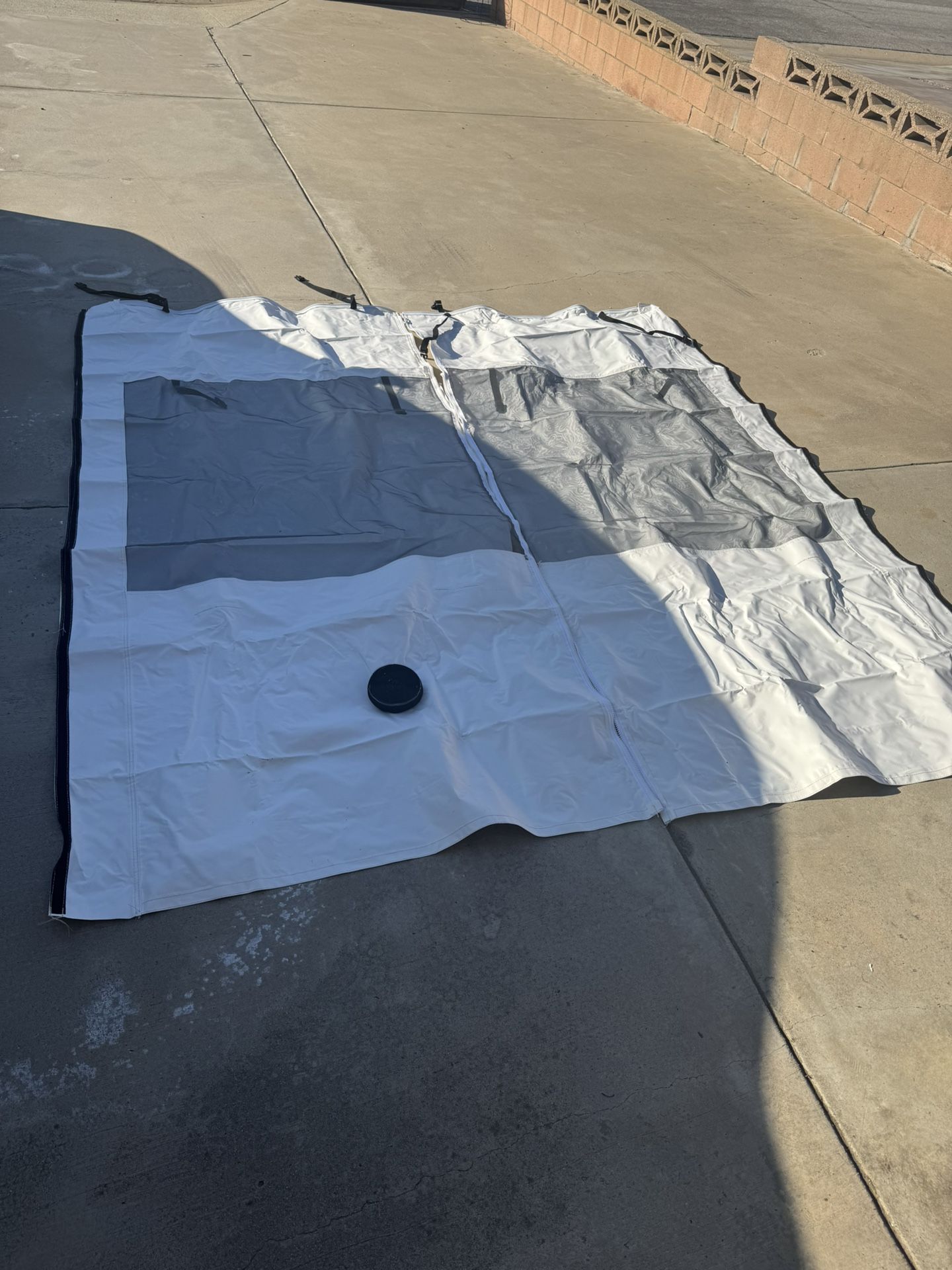 Screen Wall For Toy Hauler