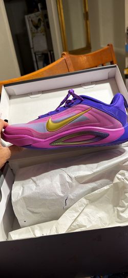 Nike A’ONE SIZE 7 women