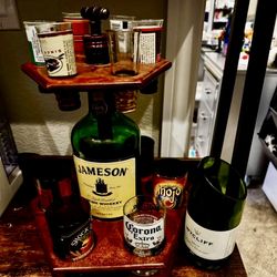 Lazy Susan shot glass and glass holder