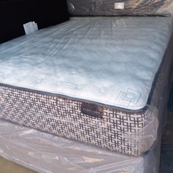 Brand New Very High Quality Aireloom Queen mattress!!Can deliver 