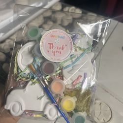 Party Favors And Entertaiment 