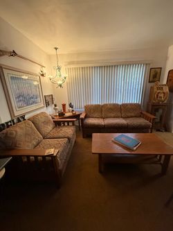Bassett style Mission Oak Couch, Sofa & Coffee Table set