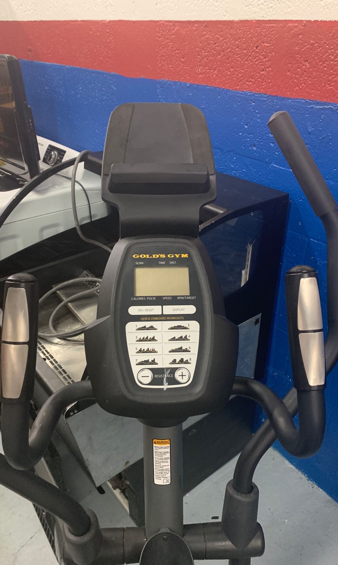 Golds Gym Elliptical stride trainer 350i for Sale in Fort Lauderdale