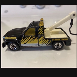Matchbox 1987 87 GMC K10 Tow Truck Wrecker Collectible 1/64 Scale