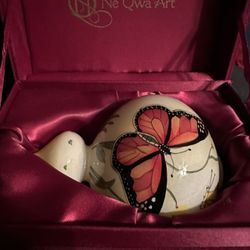 Beautiful NéQWa Art Ornament Hand-painted Butterflies Signed P. Brent In Box.  