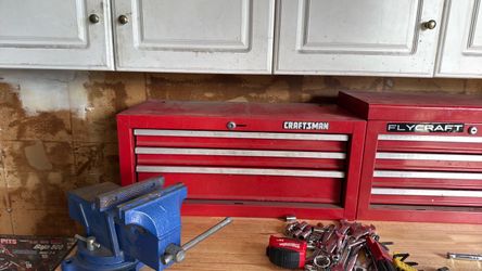 Craftsman tool box