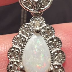 🌸Opal 14K Solid White Gold Diamonds Vintage Pear Shaped Pendant Necklace 16” 14K Chain