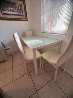 Comedor de cinco piezas